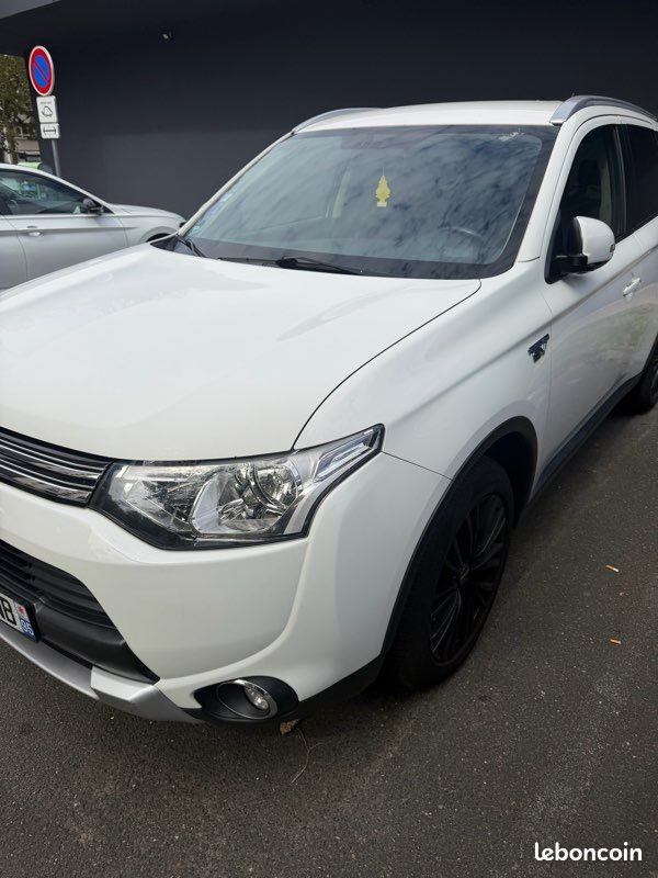 Mitsubishi (image 2)