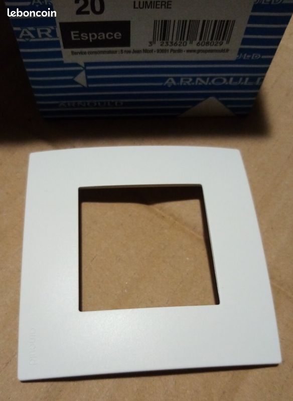 Plaque Simple Arnould ESPACE 60802 – Blanche, Pour Luminaire, Vendue à L'unité
