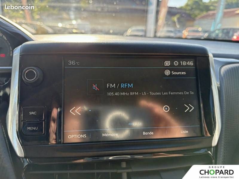 Peugeot 2008 1.2 PureTech 110ch S&S EAT6 GT Line (image 16)