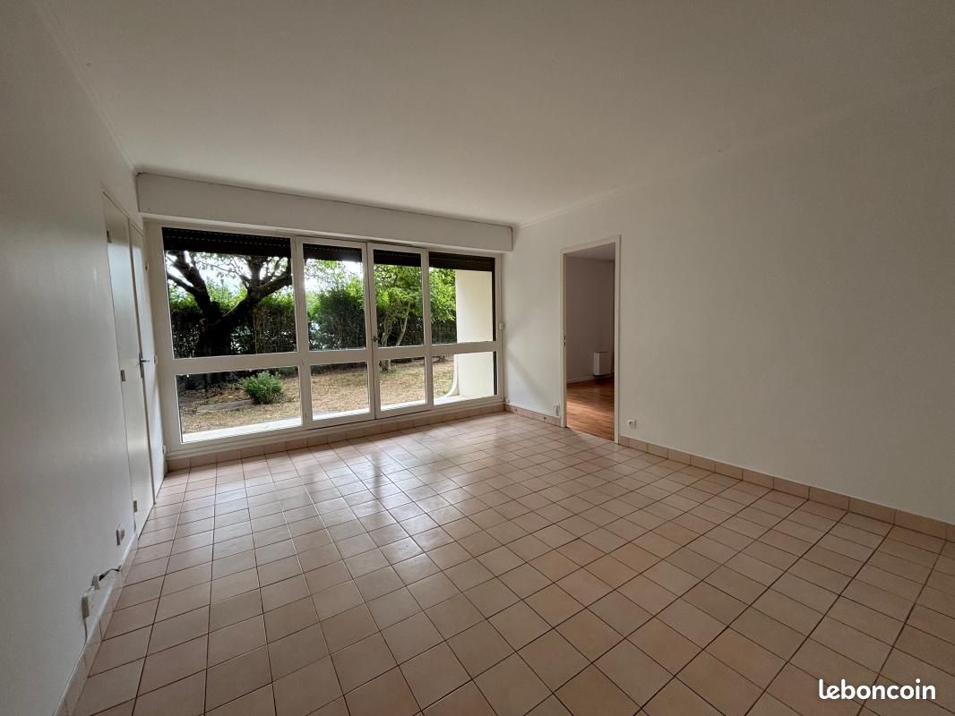 Appartement 3 pièces 64 m² · à Les Ulis · 64 m² · 1 035 €