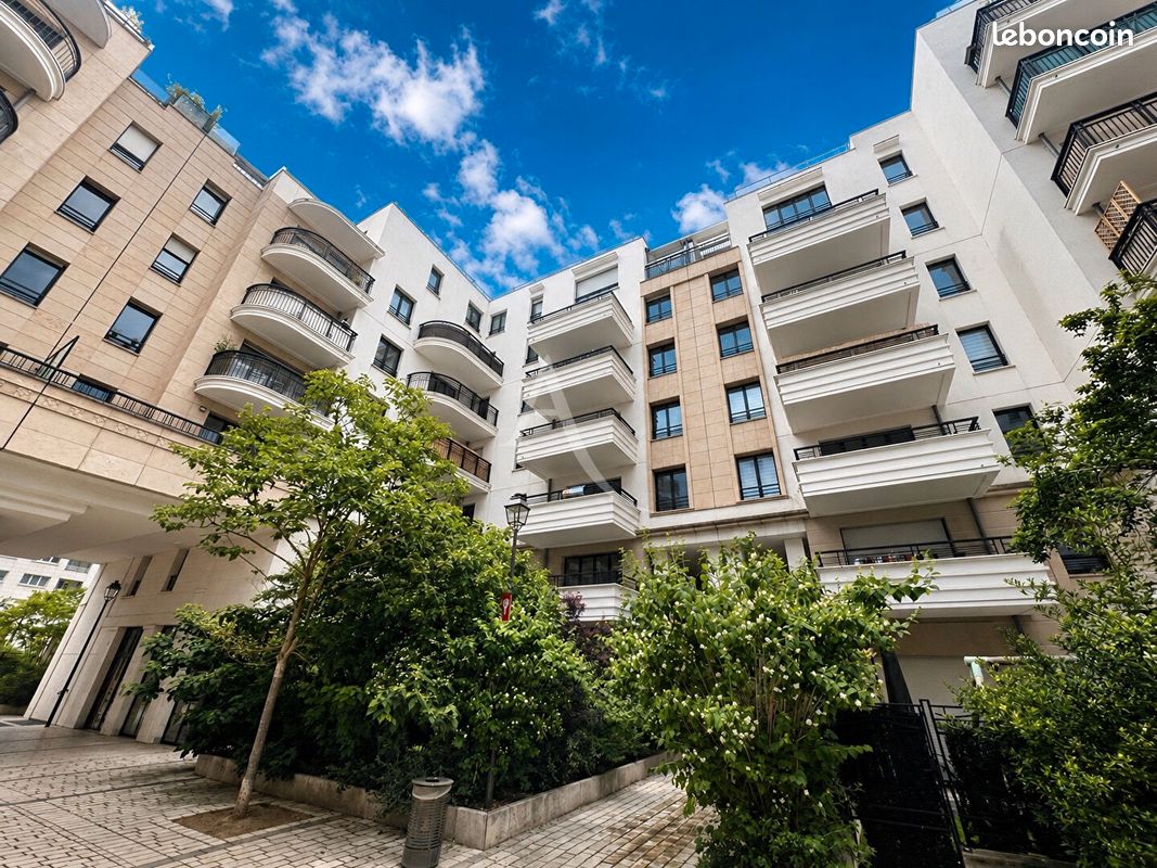 Appartement 4 pièces 83 m² · à Suresnes · 83 m² · 530 000 €