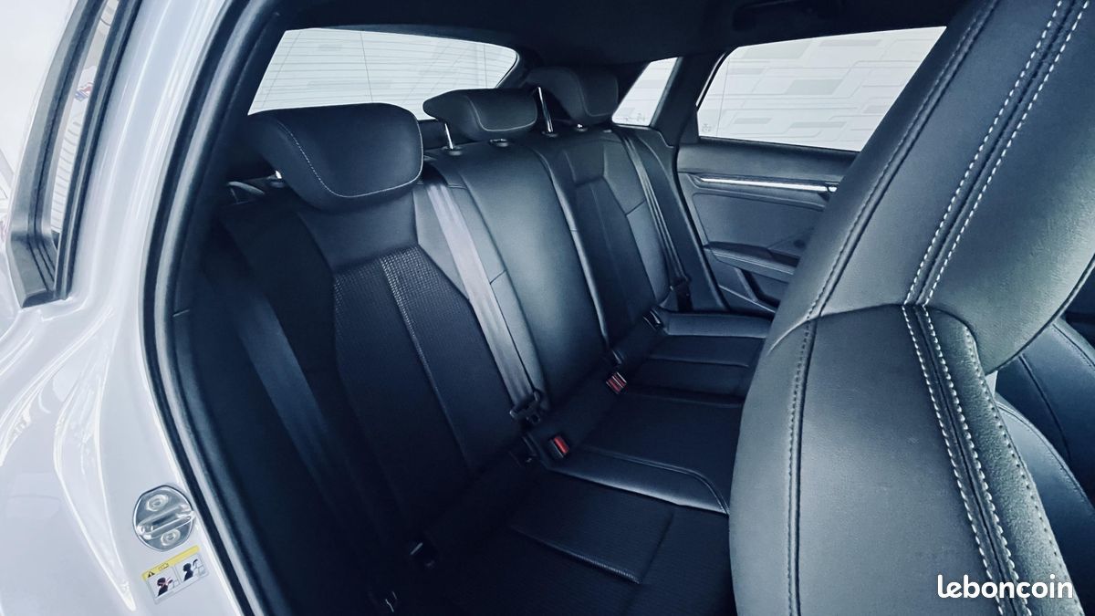 AUDI A3 Sportback TFSI Mild Hybrid 116 S tronic 7 S line (image 18)