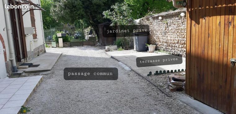 https://img.leboncoin.fr/api/v1/lbcpb1/images/cf/31/4c/cf314cb6efb1cf4ce78b33d10d9d46b8b548fb48.jpg?rule=ad-image