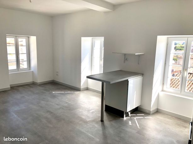Châteauneuf s/Charente – Bel Appartement F2 refait à neuf