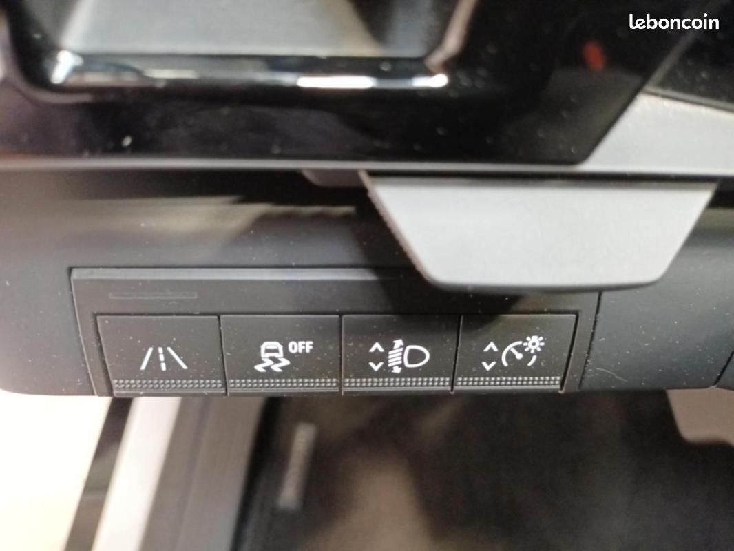 Renault Mégane E-TECH EV40 130ch standard charge Equilibre (image 21)