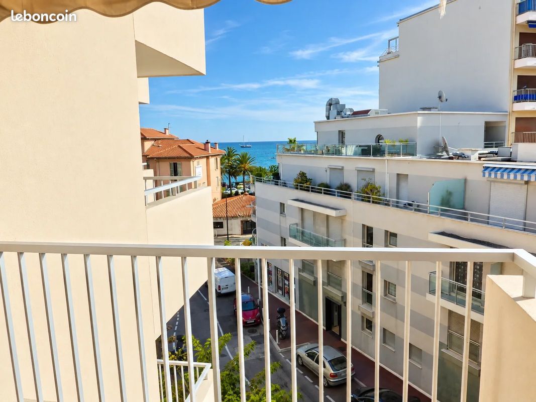 Appartement 2 pièces 50 m² · à Antibes · 50 m² · 1 350 €/mois