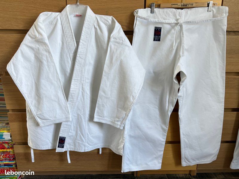 Karategi Kamikaze Instructor – Tissu Lourd Peigné Traditionnel 100 % Coton – Coupe Ajustée Pour Professeurs De Karaté