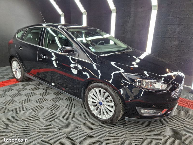 Ford FOCUS 1.0 SCTI 125CH ECOBOOST STOP&START TITANIUM * BLUETOOTH * 1ERE MAIN (image 4)