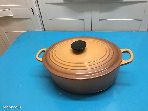 Cocotte Le Creuset Cocotte haute en fonte émaillée 24 cm Noir Mat