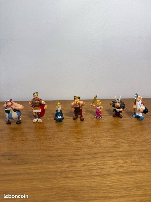 Lot figurines Astérix et Obelix (image 1)