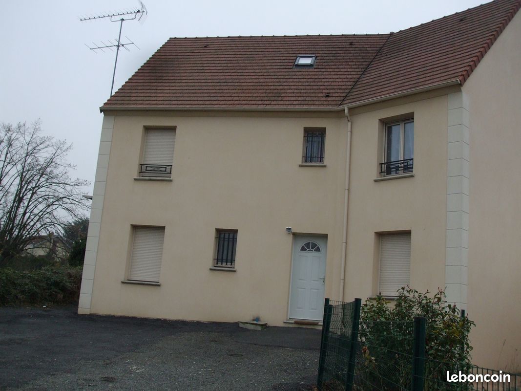Appartement 3 pièces 55 m² · à Poissy · 55 m² · 770 €