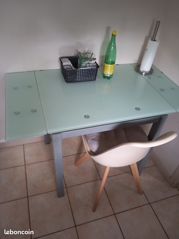 Table en verre (image 3)