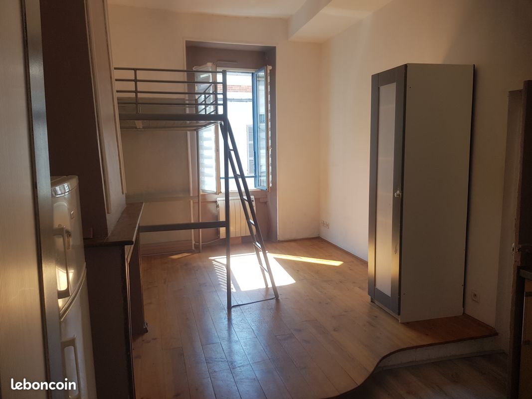 Appartement 1 pièce 25 m² · à Tarbes · 25 m² · 370 €