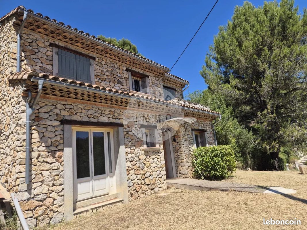 Maison 3 pièces 91 m² · à Roquevaire · 91 m² · 549 000 €