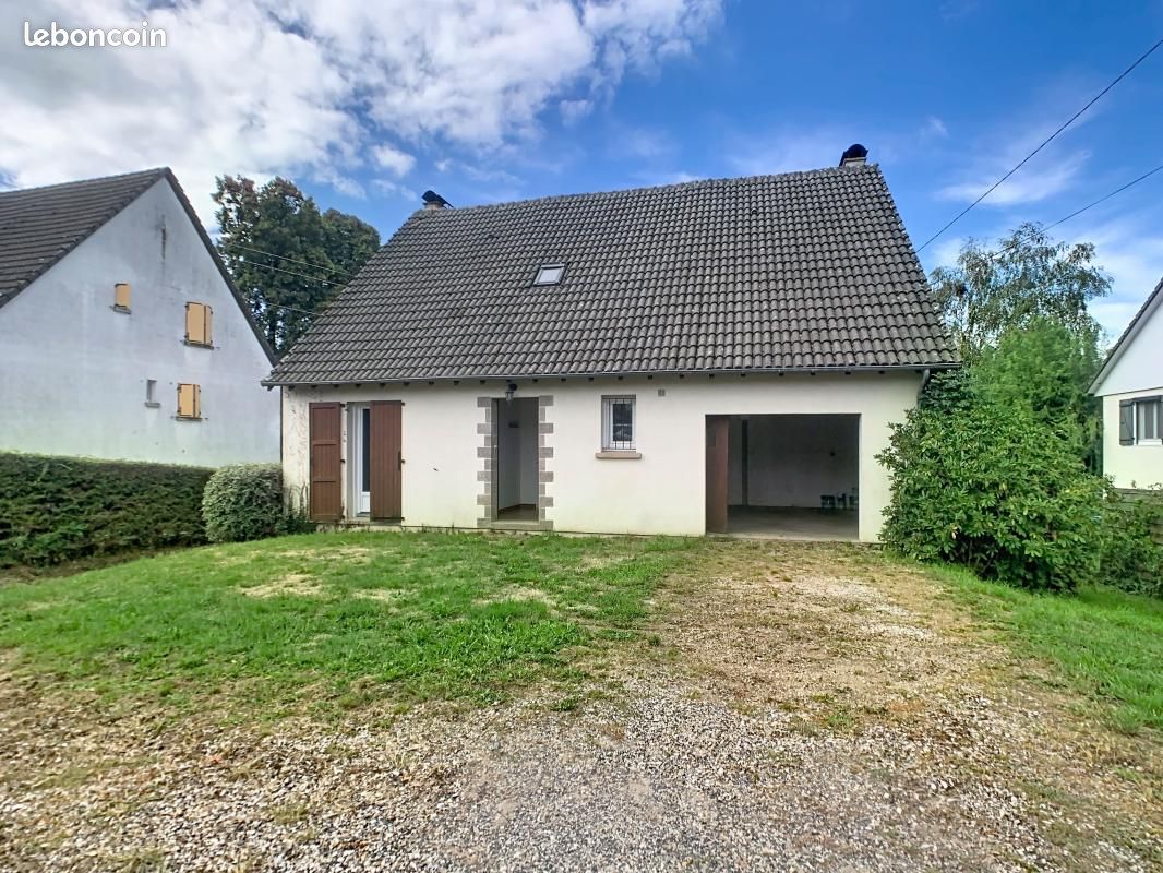 Maison 5 pièces 134 m² · à Crandelles · 134 m² · 750 €/mois