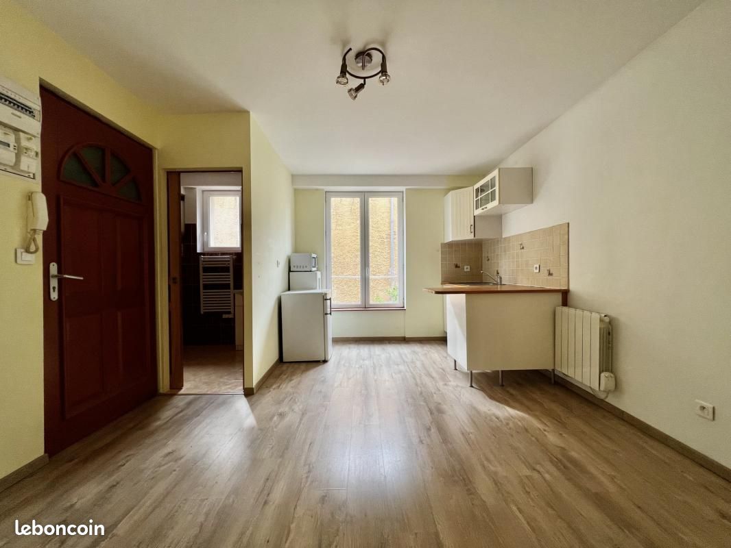 Studio 1 pièce 20 m² - Poitiers 86000 (image principale 0)