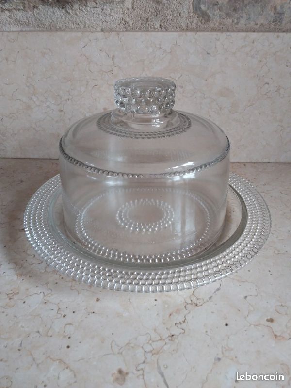 Ancienne Cloche à Fromage Avec Plateau En Verre - Vintage Et Authentique