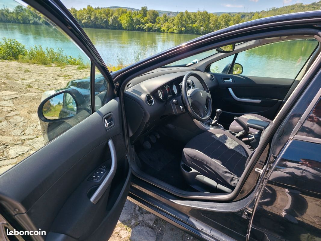 Peugeot 308 1.6 HDI 110 CH (image 3)