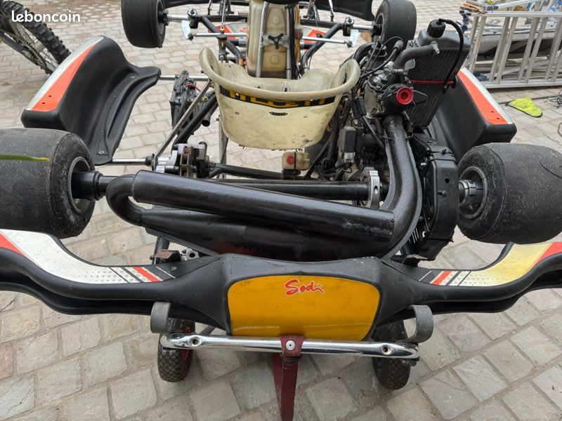Karting Sodi Rotax Max 125 prêt à rouler + MyChron + lève-kart + pneus/jantes (image 4)