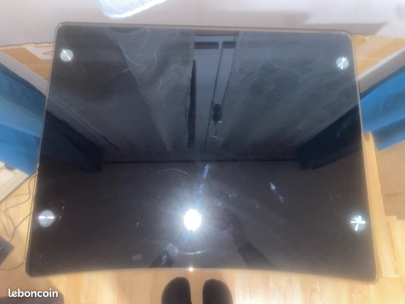 Bureau (image 1)