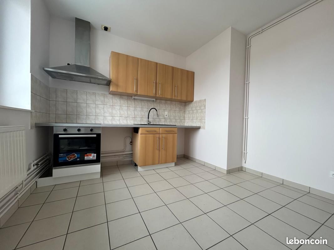 Appartement 3 pièces 94 m² · à Épinal · 94 m² · 680 €/mois