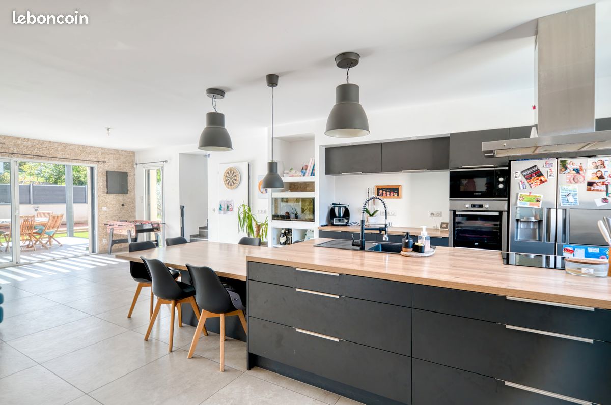 Maison 5 pièces 120 m² · à Villette-d'Anthon · 120 m² · 469 000 €