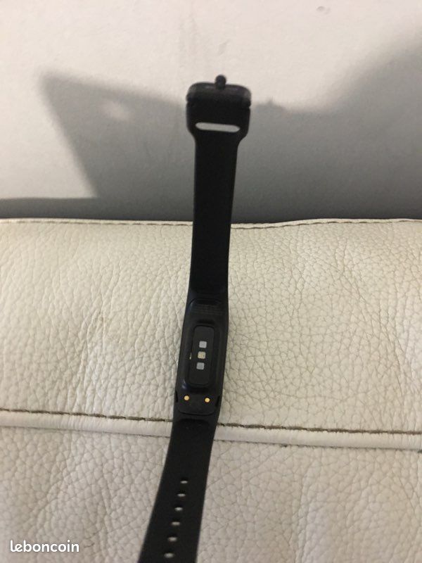 Montre fit Samsung (image 1)