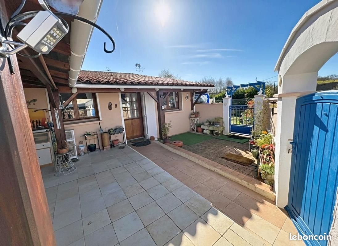 Maison 4 pièces 110 m² · à Saintes · 110 m² · 209 990 €