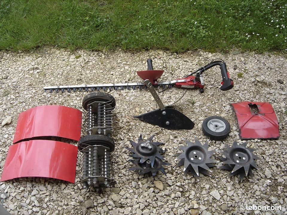 Outils motobineuse mantis Aérateur de gazon et coupe bordure fraises courbees (image 1)