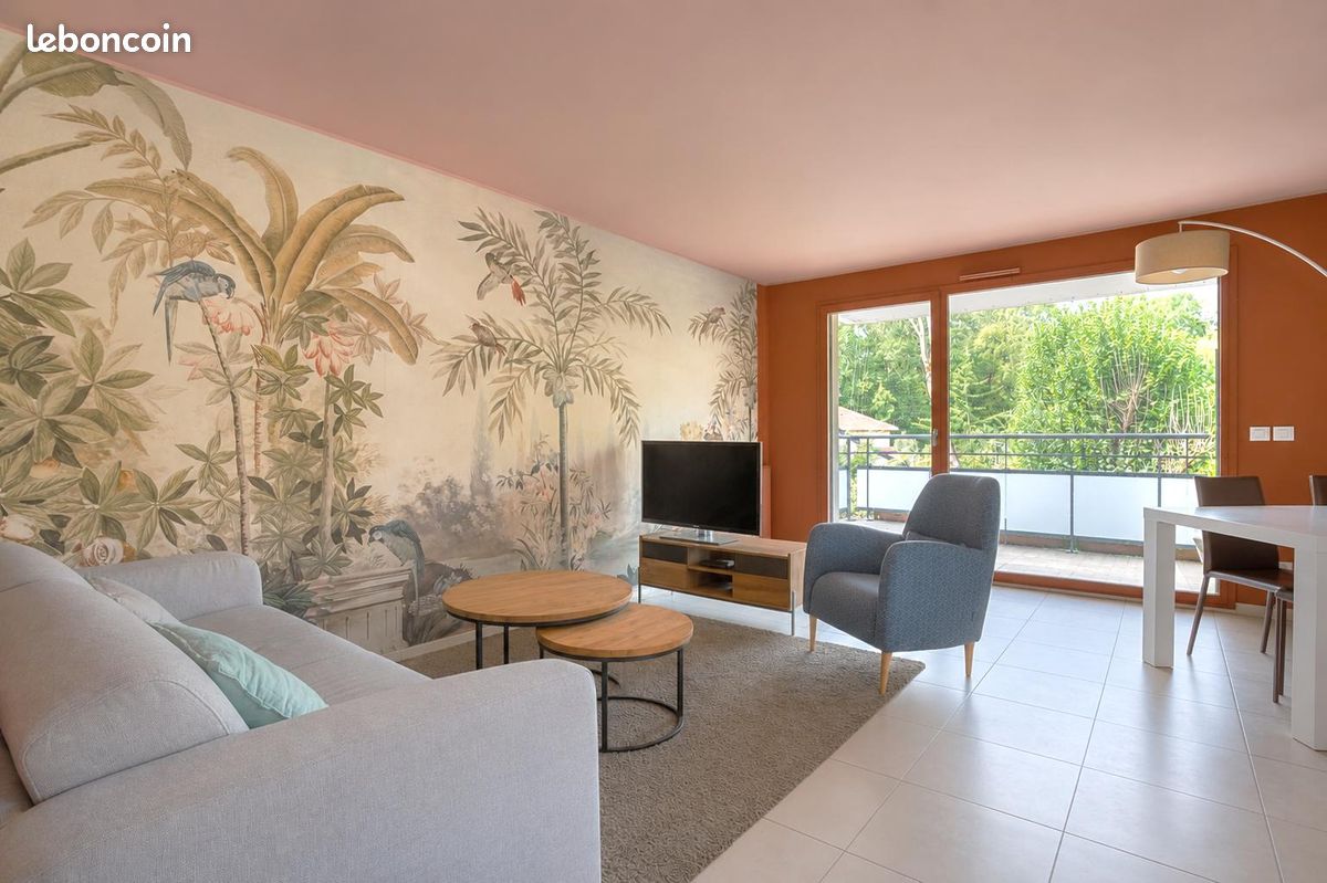 Appartement 4 pièces 98 m² · à Prévessin-Moëns · 98 m² · 2 350 €