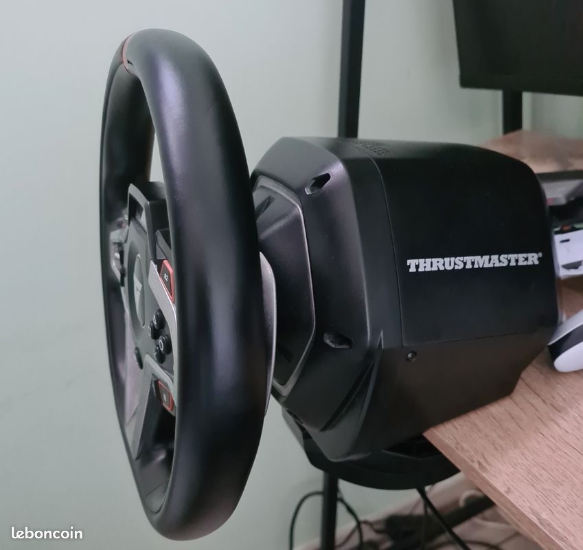Volant Thrustmaster T248 (image 4)