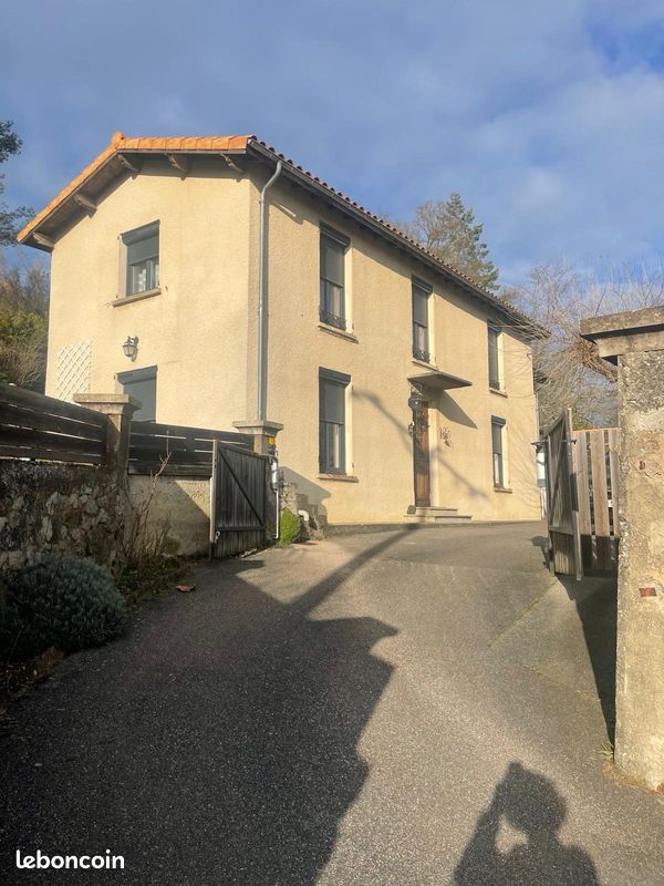 Maison 6 pièces 137 m² · à Serpaize · 137 m² · 299 000 €