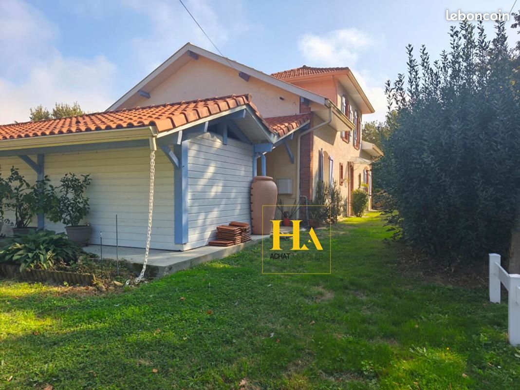 Maison 6 pièces 226 m² · à Orist · 226 m² · 470 000 €