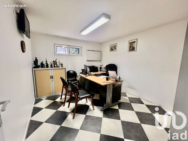 https://img.leboncoin.fr/api/v1/lbcpb1/images/cf/44/5c/cf445c886774b857dbace310389352991201f9a6.jpg?rule=ad-image