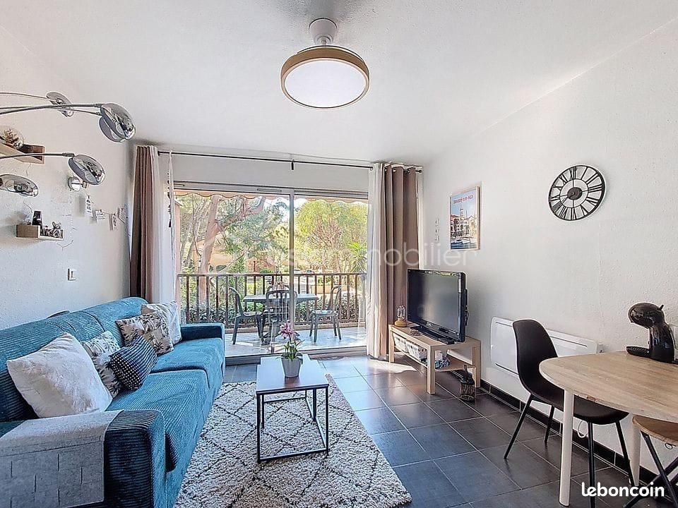 Appartement 1 pièce 23 m² · à Sanary-sur-Mer · 23 m² · 700 €/mois
