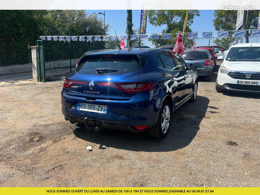 RENAULT MEGANE IV BERLINE dCi 130 Energy Intens (image 4)