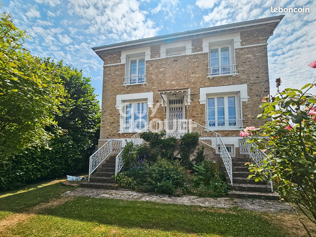 Maison 5 pièces 110 m² · à La Houssaye-en-Brie · 110 m² · 312 000 €