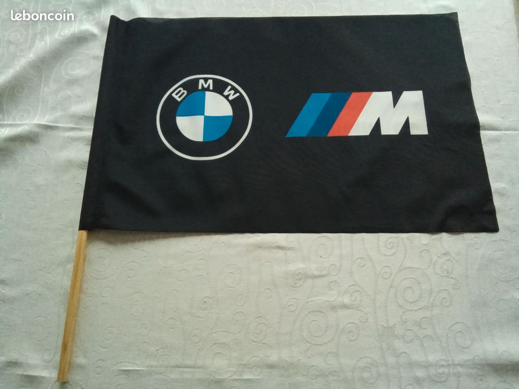 Drapeau BMW M Series / M Sport - 150 Cm - Sport Automobile / Racing - Décoration Murale Ou Extérieure