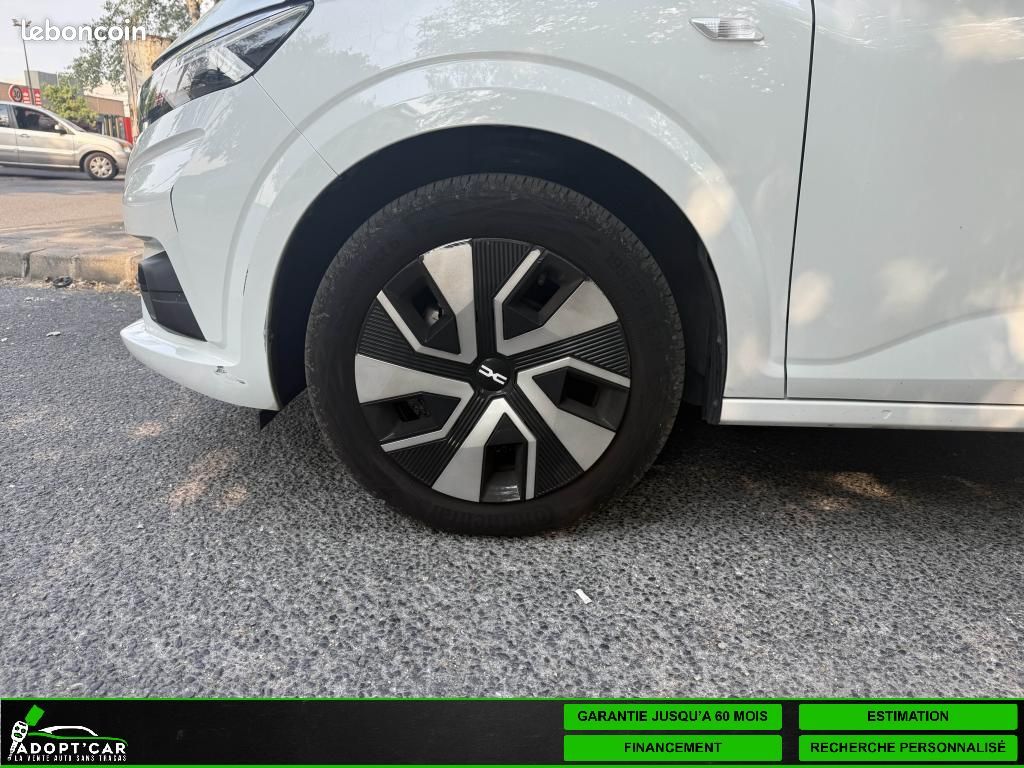 DACIA SANDERO 1.0 SCe - 65 - 24 III BERLINE Expression PHASE 2 (image 10)