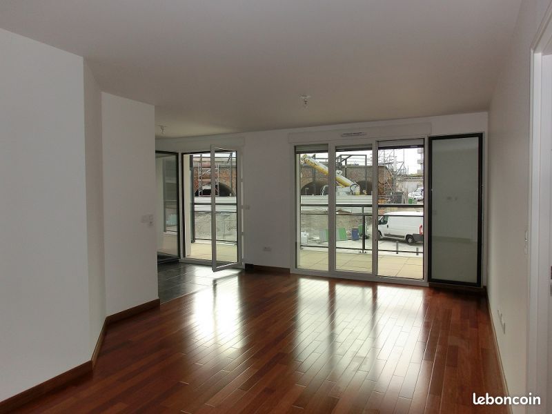 Appartement 3 pièces 67 m² · à Issy-les-Moulineaux · 67 m² · 1 766 €