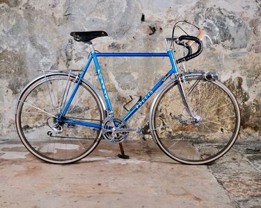 Type ta mafac porte bagage velo ancien 1960 berthoud bagages à Bourg En