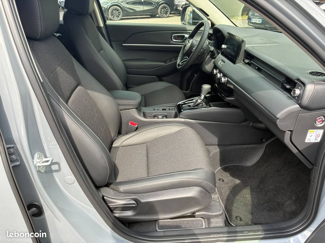 HONDA HR-V e:HEV 1.5 i-MMD Advance (image 9)