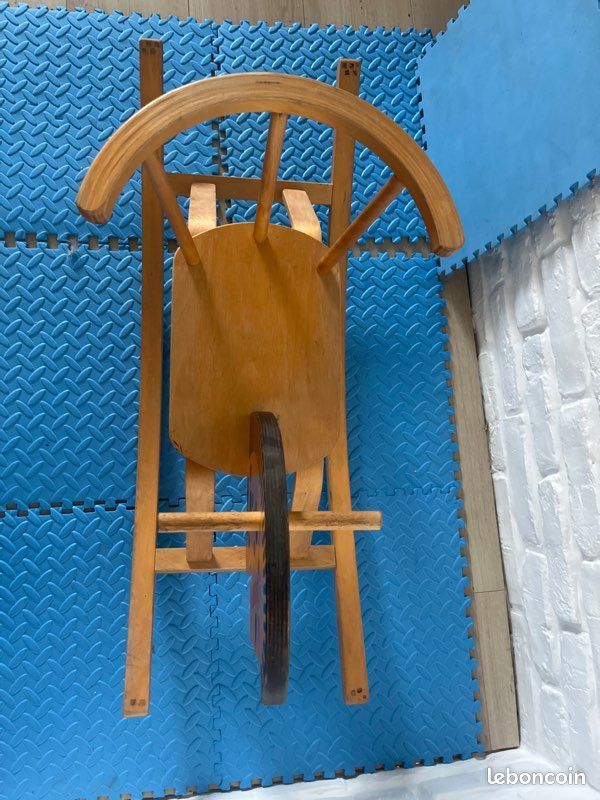 Cheval à bascule en bois (image 3)