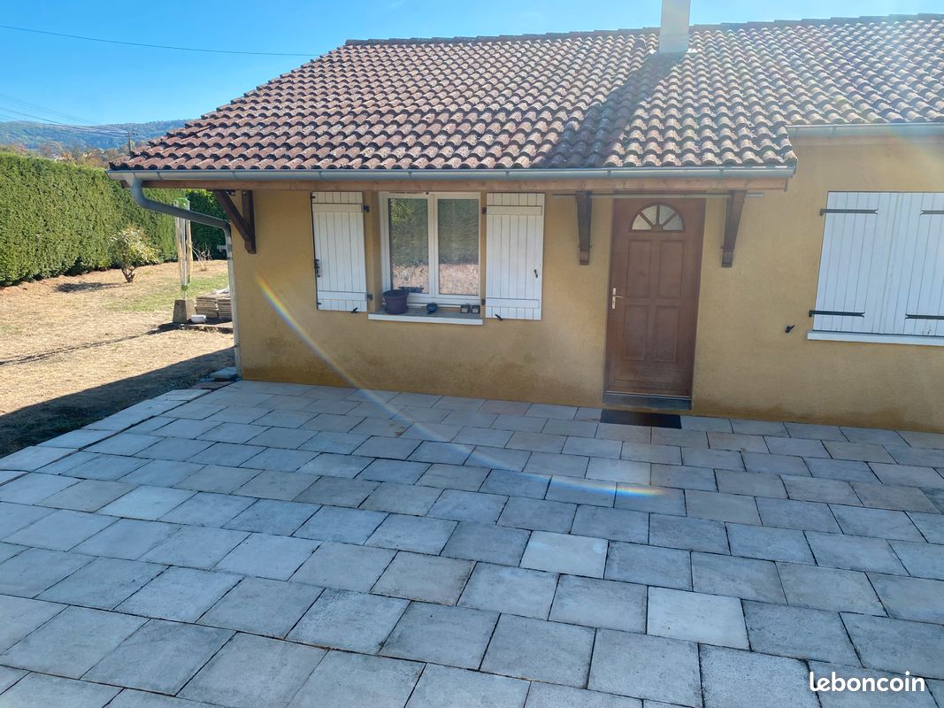 Maison 5 pièces 100 m² · à Vindry-sur-Turdine · 100 m² · 355 000 €