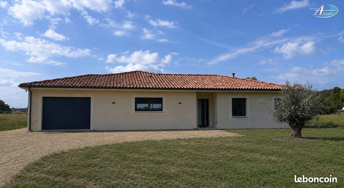Maison 4 pièces 100 m² · à Terrasson-Lavilledieu · 100 m² · 160 000 €