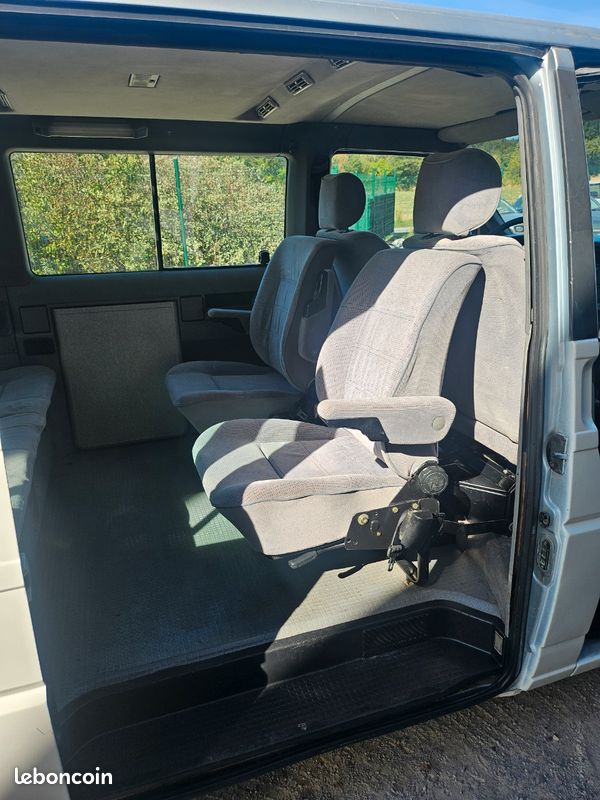 Volkswagen T4 Multivan 2.4d (image 4)
