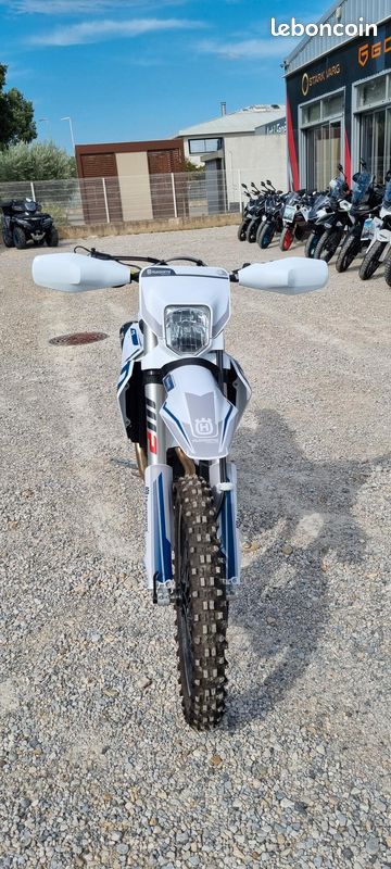 HUSQVARNA 350 FE PRO 2025 - 1h, 19km - Etat neuf (image 3)