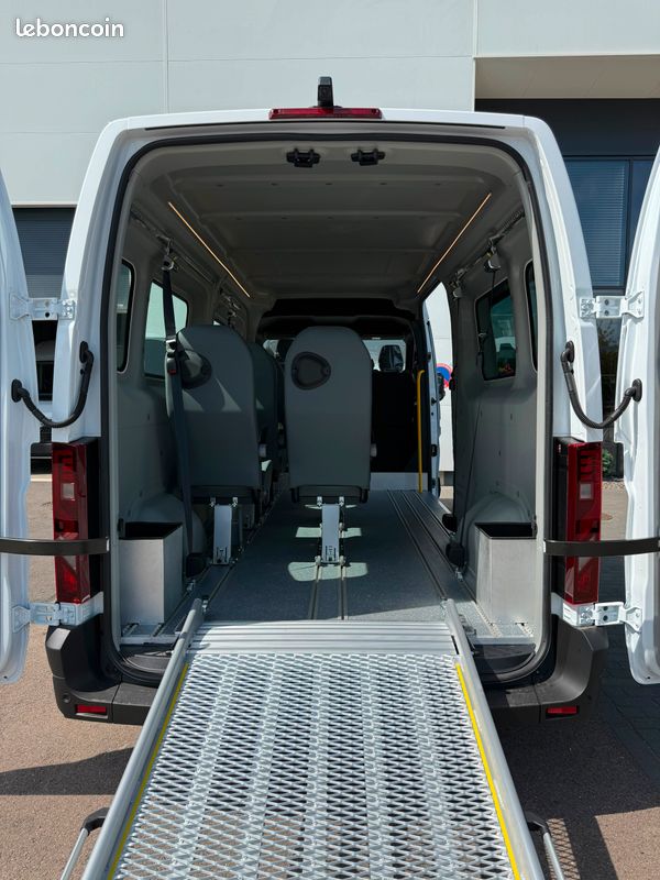RENAULT MASTER L3H2 TPMR – 9 Places / Jusqu'à 5 fauteuils roulants – Disponible immédiatement (image 5)