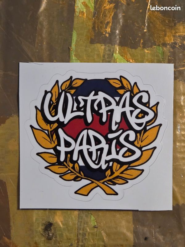 Stickers Autocollants Ultras Paris - Pour Déco, PC, Casier, Etc.