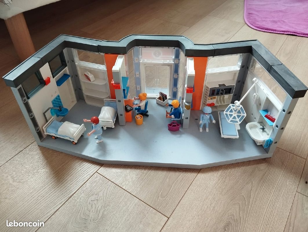 Hôpital pour playmobil (image 1)